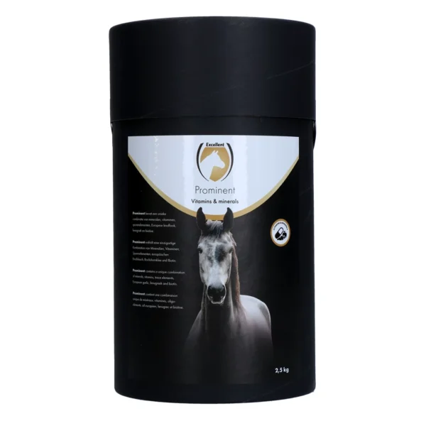 Zwarte pot Excellent Prominent 2,5 kg, een supplement met vitaminen en mineralen voor paarden, met een afbeelding van een grijs paard en gouden accenten op het etiket.
